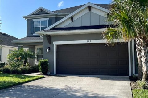 House in Apopka, Florida 4 bedrooms, 239.87 sq.m. № 1907383 - photo 4
