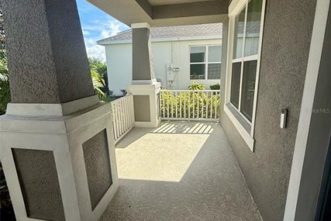 House in Apopka, Florida 4 bedrooms, 239.87 sq.m. № 1907383 - photo 8