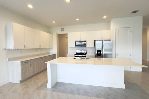 Villa ou maison à louer à Ave Maria, Floride: 3 chambres, 188.41 m2 № 1983546 - photo 5