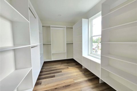 Casa en venta en Saint Petersburg, Florida, 4 dormitorios, 217.48 m2 № 2145427 - foto 24