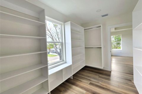 Casa en venta en Saint Petersburg, Florida, 4 dormitorios, 217.48 m2 № 2145427 - foto 26