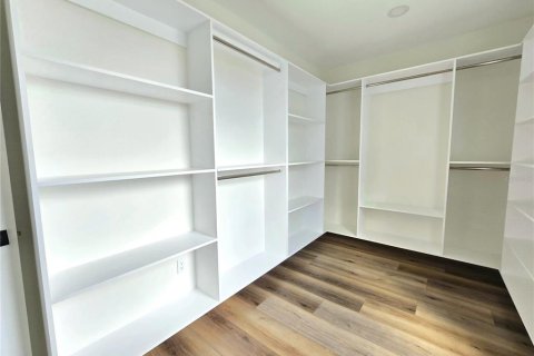 Casa en venta en Saint Petersburg, Florida, 4 dormitorios, 217.48 m2 № 2145427 - foto 25