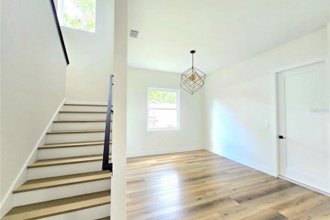 Casa en venta en Saint Petersburg, Florida, 4 dormitorios, 217.48 m2 № 2145427 - foto 17