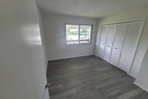 Condominio en alquiler en Punta Gorda, Florida, 2 dormitorios, 97.18 m2 № 1904443 - foto 11