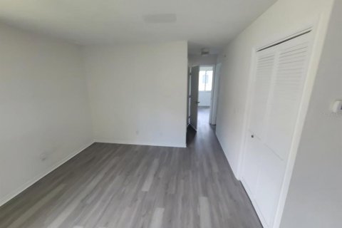 Condominio en alquiler en Punta Gorda, Florida, 2 dormitorios, 97.18 m2 № 1904443 - foto 17