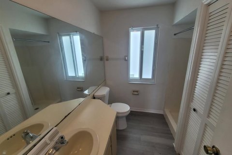 Condominio en alquiler en Punta Gorda, Florida, 2 dormitorios, 97.18 m2 № 1904443 - foto 8