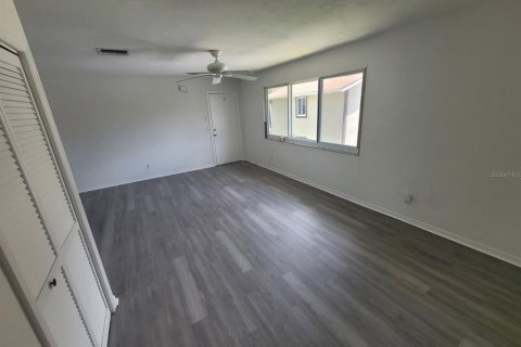 Condominio en alquiler en Punta Gorda, Florida, 2 dormitorios, 97.18 m2 № 1904443 - foto 6