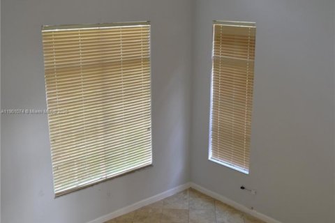 Casa en alquiler en Cutler Bay, Florida, 5 dormitorios, 266.54 m2 № 2059800 - foto 21