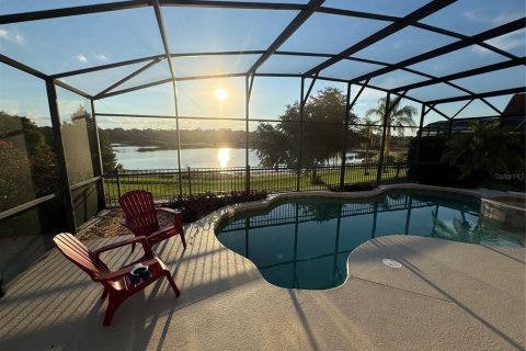House in Longwood, Florida 4 bedrooms, 288.37 sq.m. № 2393889 - photo 18