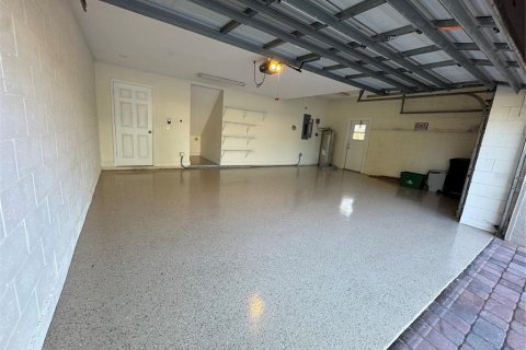 House in Longwood, Florida 4 bedrooms, 288.37 sq.m. № 2393889 - photo 28