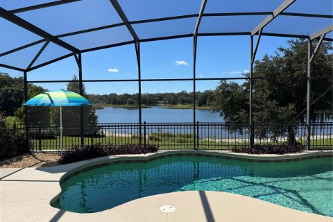 House in Longwood, Florida 4 bedrooms, 288.37 sq.m. № 2393889 - photo 2