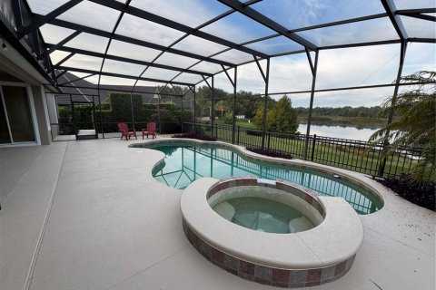 House in Longwood, Florida 4 bedrooms, 288.37 sq.m. № 2393889 - photo 21