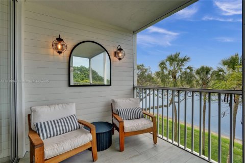 Copropriété à vendre à Pompano Beach, Floride: 2 chambres, 102.19 m2 № 1936519 - photo 30