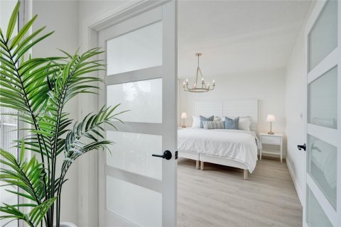 Copropriété à vendre à Pompano Beach, Floride: 2 chambres, 102.19 m2 № 1936519 - photo 2