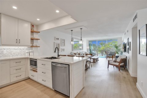 Copropriété à vendre à Pompano Beach, Floride: 2 chambres, 102.19 m2 № 1936519 - photo 8