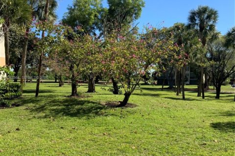 Copropriété à louer à Lauderhill, Floride: 1 chambre, 77.39 m2 № 2384943 - photo 16