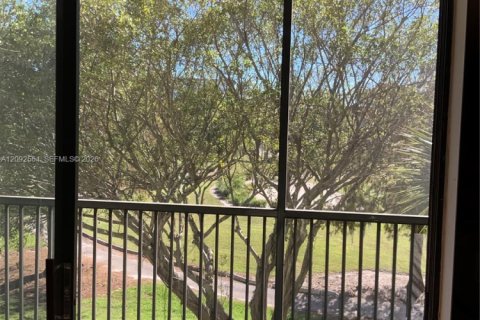 Copropriété à louer à Lauderhill, Floride: 1 chambre, 77.39 m2 № 2384943 - photo 6