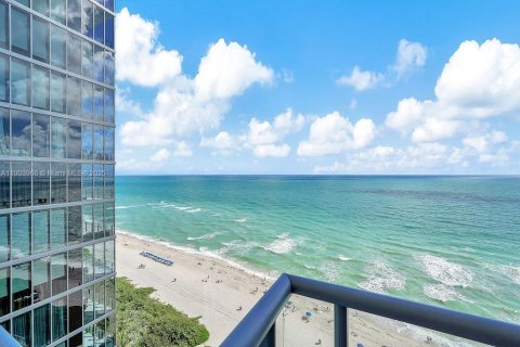 Condo in Sunny Isles Beach, Florida, 3 bedrooms  № 1955193 - photo 11