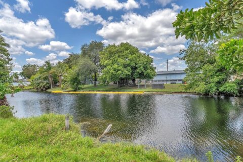 Casa en venta en Sunrise, Florida, 3 dormitorios, 139.35 m2 № 1814874 - foto 29