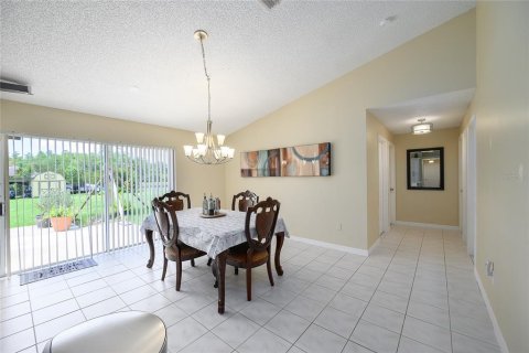 House in Kissimmee, Florida 4 bedrooms, 163.97 sq.m. № 1757124 - photo 7