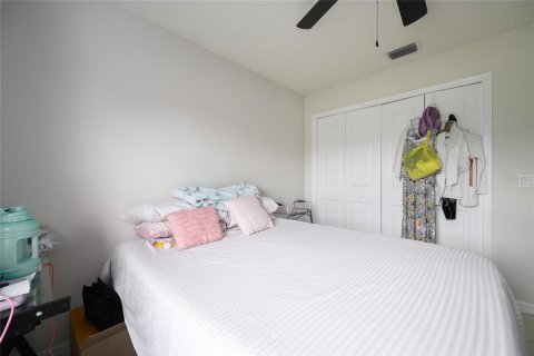 House in Kissimmee, Florida 4 bedrooms, 163.97 sq.m. № 1757124 - photo 16
