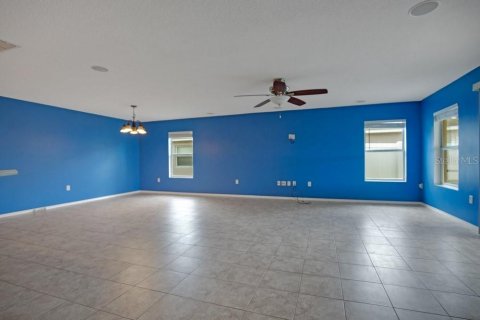 House in Orlando, Florida 4 bedrooms, 184.23 sq.m. № 2215919 - photo 7