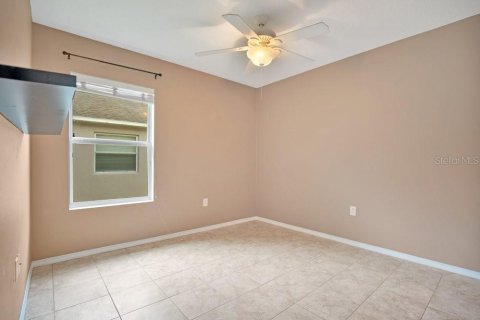 House in Orlando, Florida 4 bedrooms, 184.23 sq.m. № 2215919 - photo 20