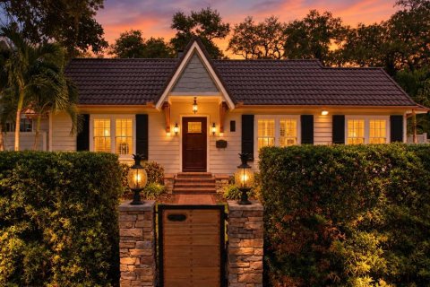 Villa ou maison à Clearwater, Floride 3 chambres, 143.91 m2 № 2388895