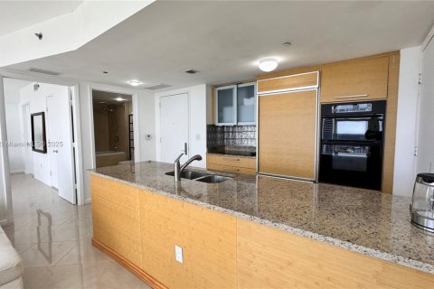 Снять в аренду кондоминиум в Халландейл-Бич, Флорида 1 спальня, 80.92м2, № 1958355 - фото 7