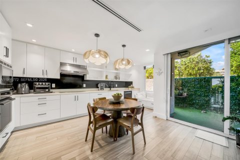 Copropriété à vendre à Key Biscayne, Floride: 4 chambres, 241.92 m2 № 2063526 - photo 17