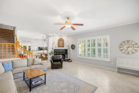 Townhouse in Palm Harbor, Florida 4 bedrooms, 293.57 sq.m. № 1915832 - photo 3