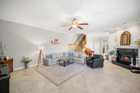 Townhouse in Palm Harbor, Florida 4 bedrooms, 293.57 sq.m. № 1915832 - photo 2