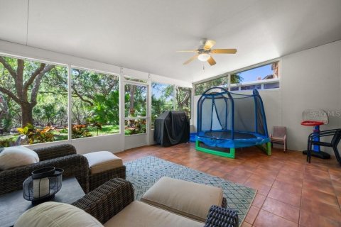 Townhouse in Palm Harbor, Florida 4 bedrooms, 293.57 sq.m. № 1915832 - photo 15