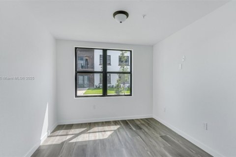 Townhouse in Homestead, Florida 3 bedrooms, 136.38 sq.m. № 1950285 - photo 8