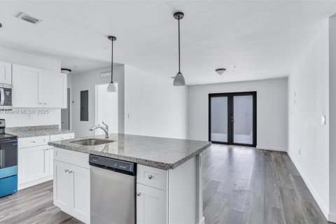 Townhouse in Homestead, Florida 3 bedrooms, 136.38 sq.m. № 1950285 - photo 15