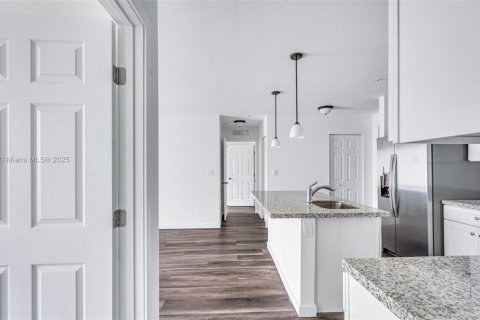 Townhouse in Homestead, Florida 3 bedrooms, 136.38 sq.m. № 1950285 - photo 18