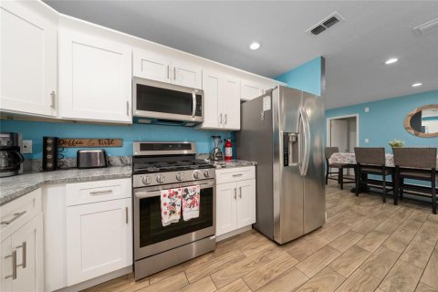 Casa en venta en Kissimmee, Florida, 3 dormitorios, 123.56 m2 № 2206291 - foto 9