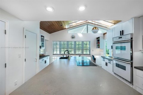 Casa en venta en Miami Beach, Florida, 4 dormitorios, 254.09 m2 № 1496659 - foto 23