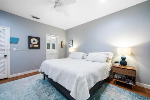 Casa en venta en Miami Beach, Florida, 4 dormitorios, 254.09 m2 № 1496659 - foto 29