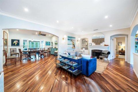 Casa en venta en Miami Beach, Florida, 4 dormitorios, 254.09 m2 № 1496659 - foto 3