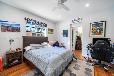 Casa en venta en Miami Beach, Florida, 4 dormitorios, 254.09 m2 № 1496659 - foto 17