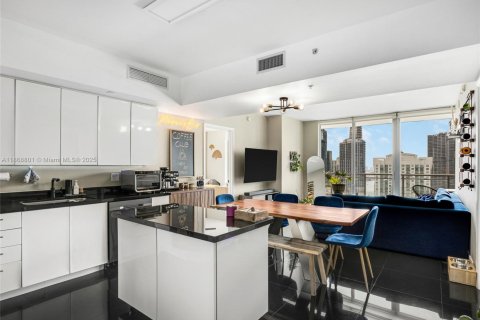 Condominio en venta en Miami, Florida, 2 dormitorios, 102.1 m2 № 1979362 - foto 5