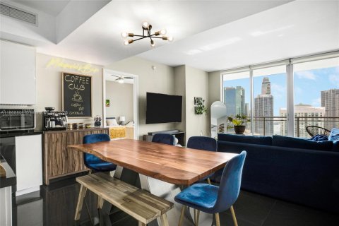 Condominio en venta en Miami, Florida, 2 dormitorios, 102.1 m2 № 1979362 - foto 3