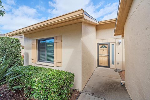 Condo in Sarasota, Florida, 2 bedrooms  № 2305890 - photo 2