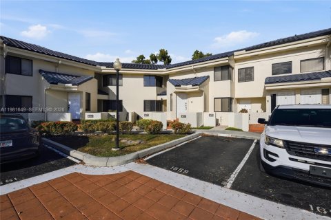 Condominio en alquiler en Plantation, Florida, 2 dormitorios, 96.06 m2 № 2045041 - foto 2