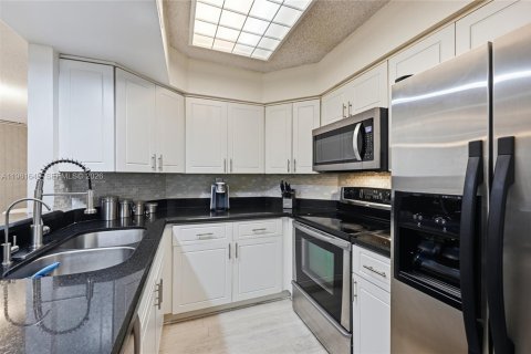 Condominio en alquiler en Plantation, Florida, 2 dormitorios, 96.06 m2 № 2045041 - foto 10