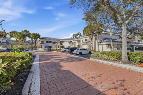 Condominio en alquiler en Plantation, Florida, 2 dormitorios, 96.06 m2 № 2045041 - foto 3