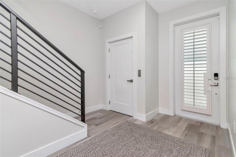 Adosado en venta en Saint Petersburg, Florida, 3 dormitorios, 250.84 m2 № 2215121 - foto 6