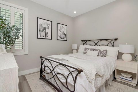 Adosado en venta en Saint Petersburg, Florida, 3 dormitorios, 250.84 m2 № 2215121 - foto 7