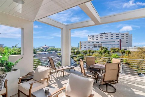 Adosado en venta en Saint Petersburg, Florida, 3 dormitorios, 250.84 m2 № 2215121 - foto 19